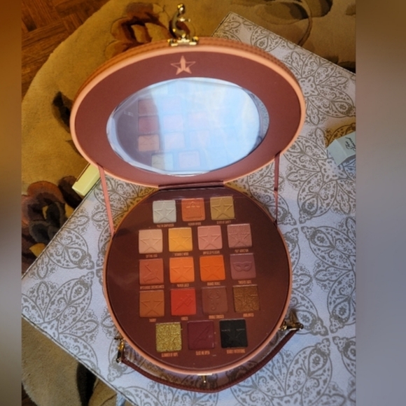 Jeffree Star Pricked Palette - Picture 2 of 3
